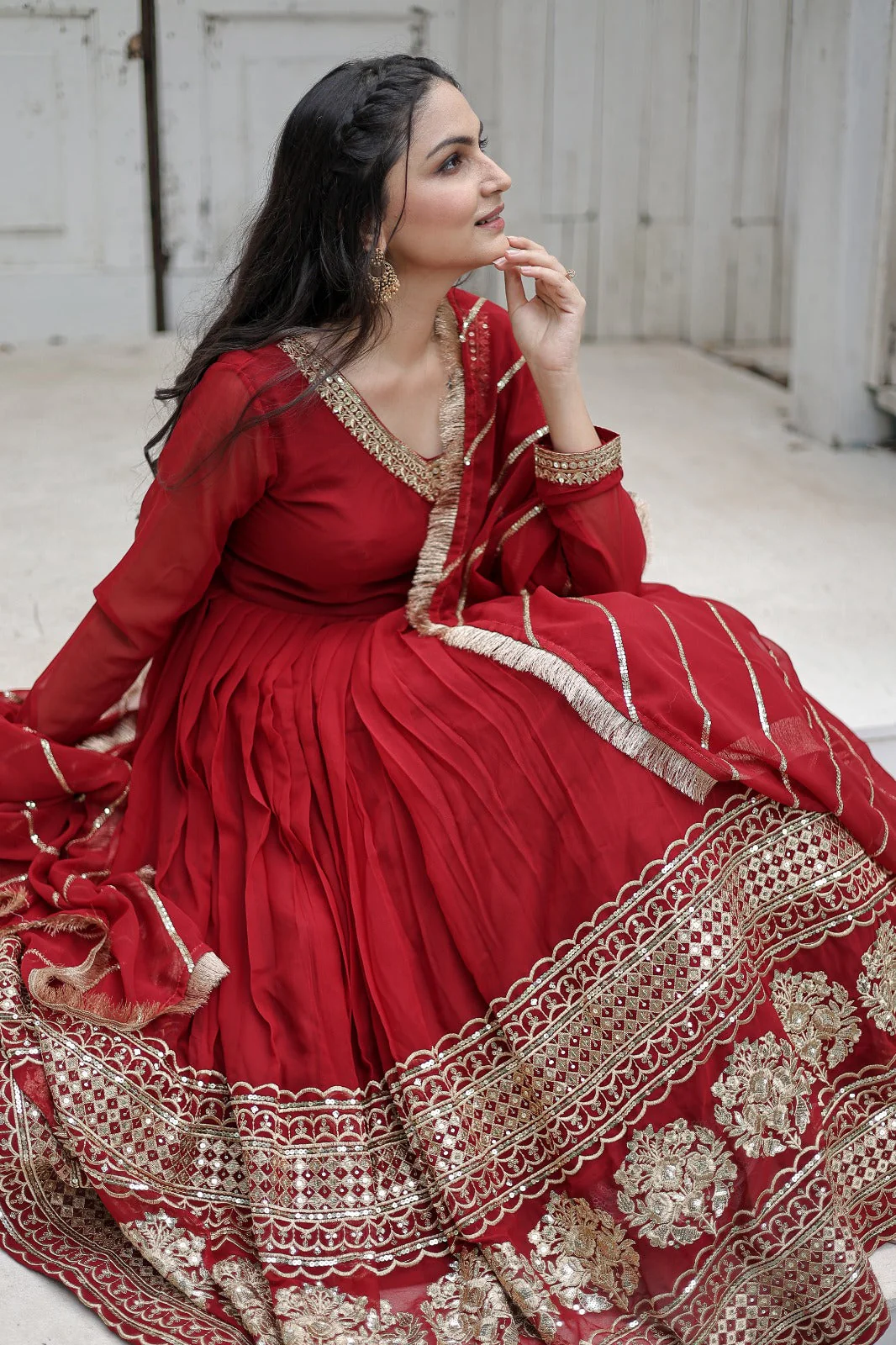Captivating Maroon Color Gown With Ravishing Dupatta - Image 5