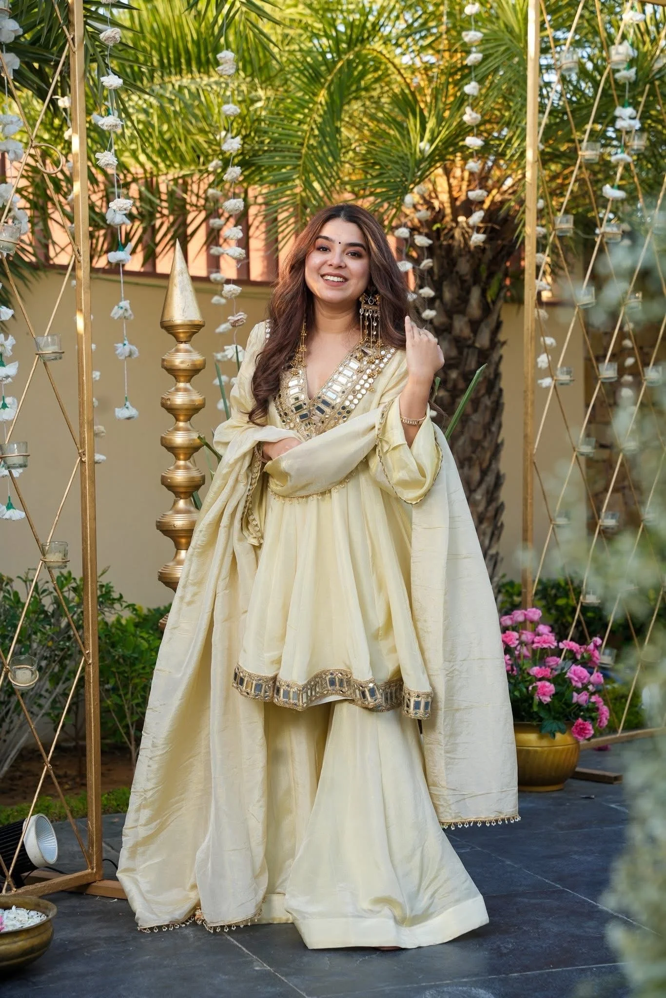 Ivory Sheeshmahal Sharara Set - Image 4